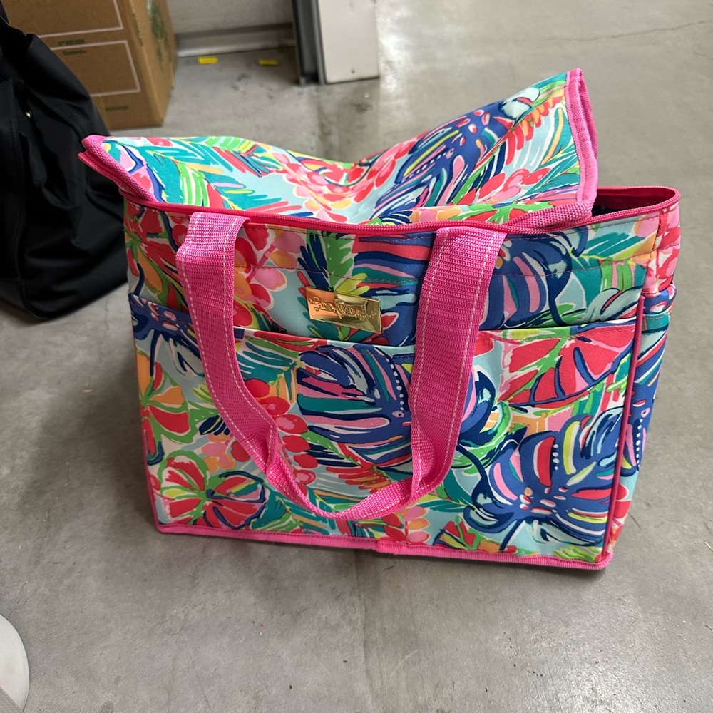 Lily Pulitzer travel ice chest - Picture 1 of 6
